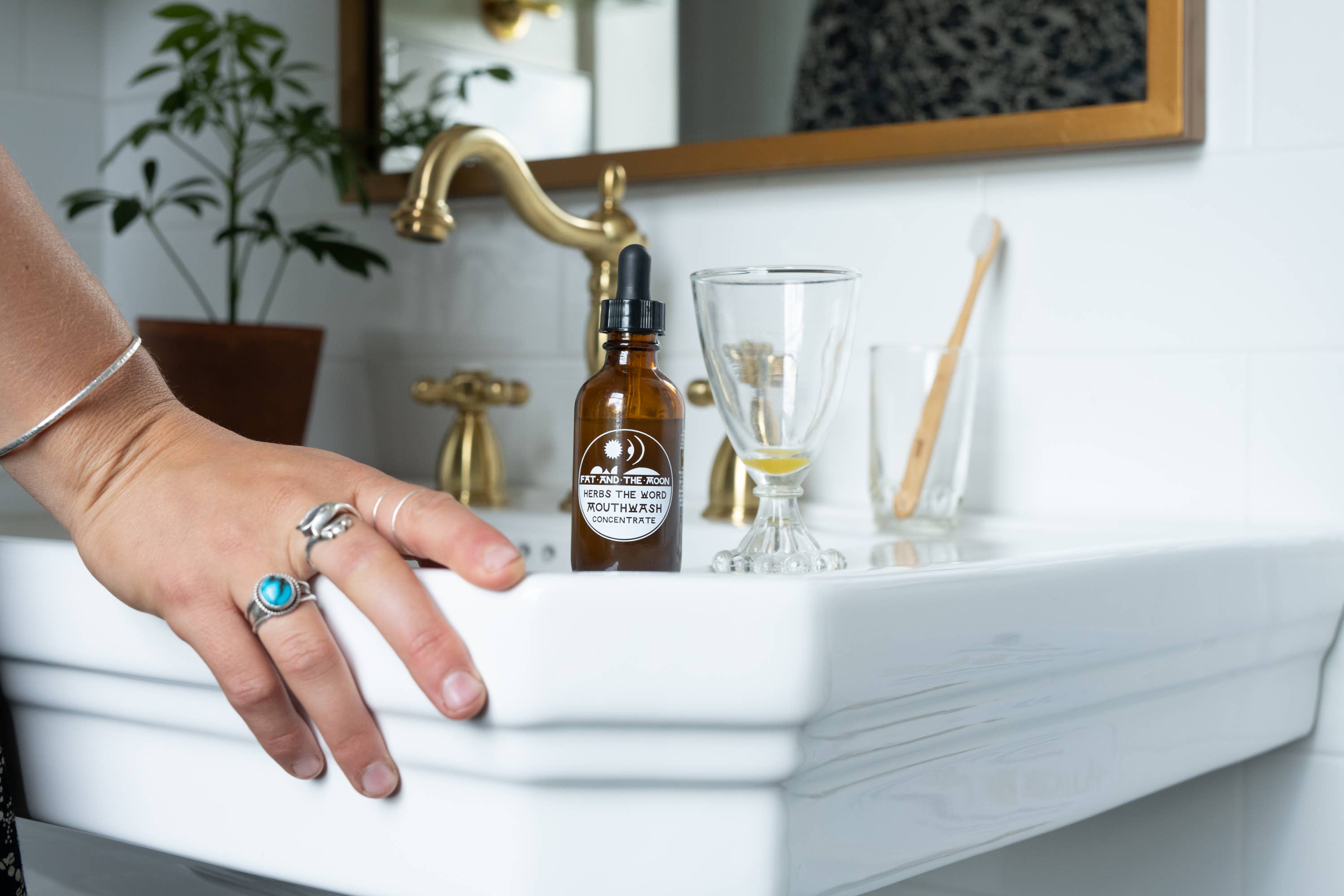 Herbs the Word Mouth Wash by Fat and the Moon
