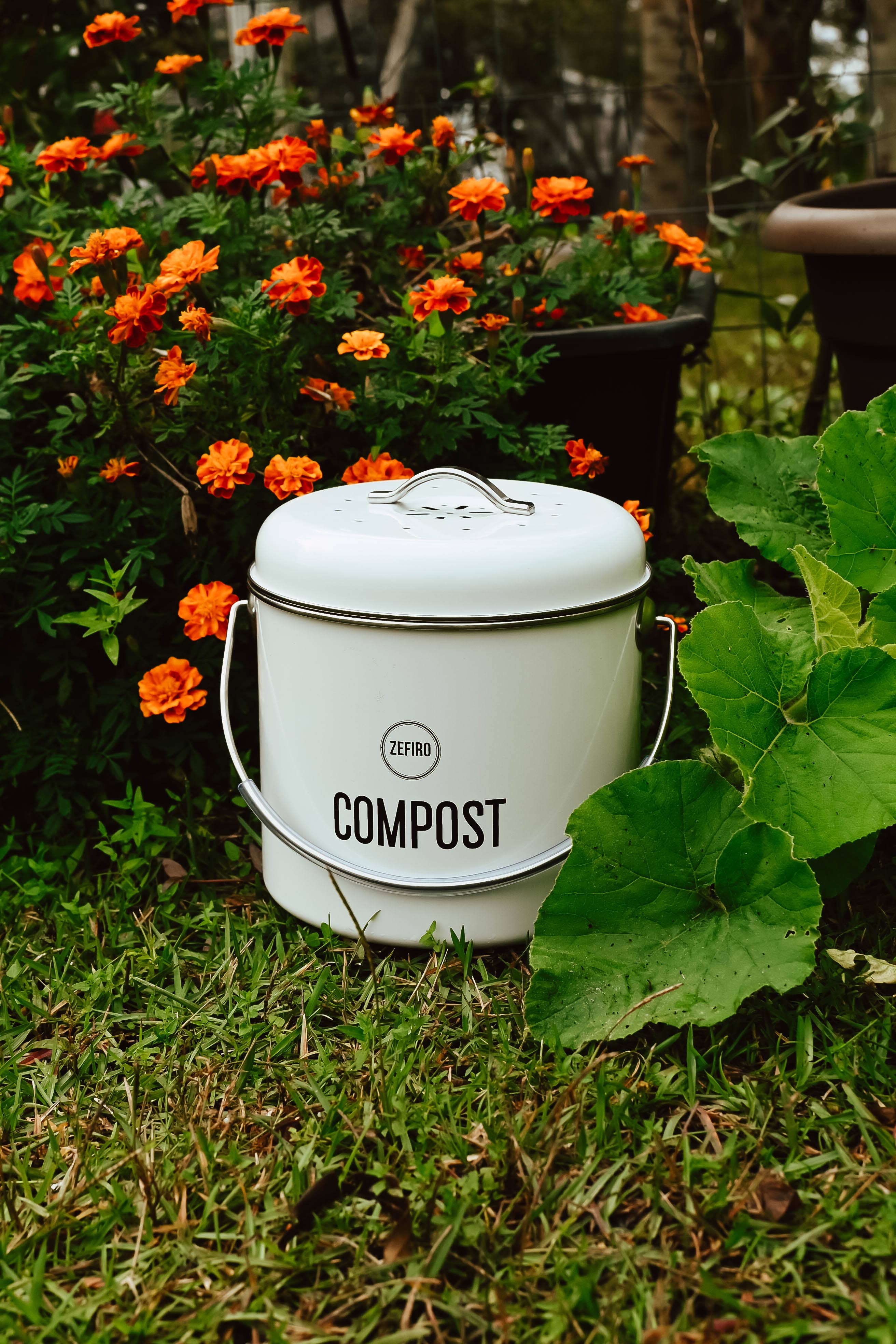 Compost Bin by Zefiro