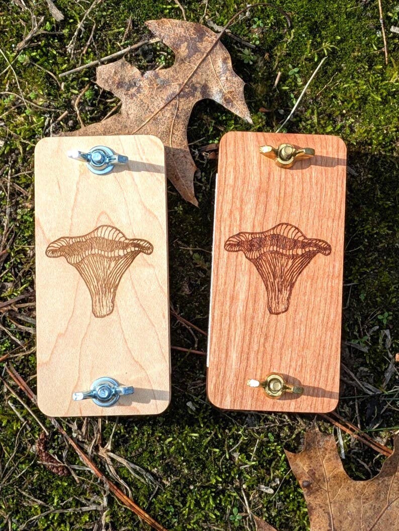 Pocket-Sized Flower Press with Chanterelle Mushroom Design | 2"x4"