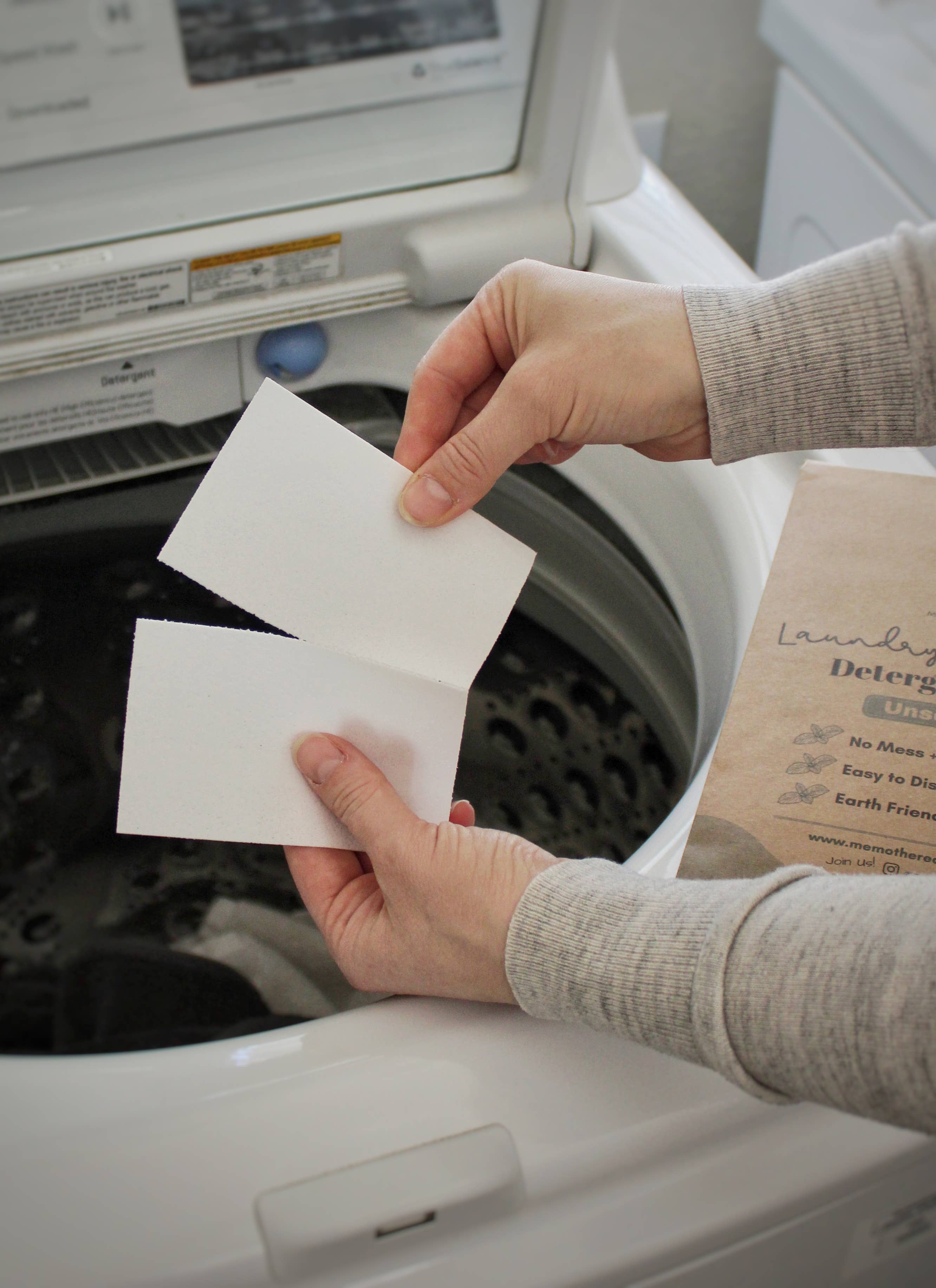 Fresh Linen 60-Load Laundry Detergent Sheets by Me Mother Earth