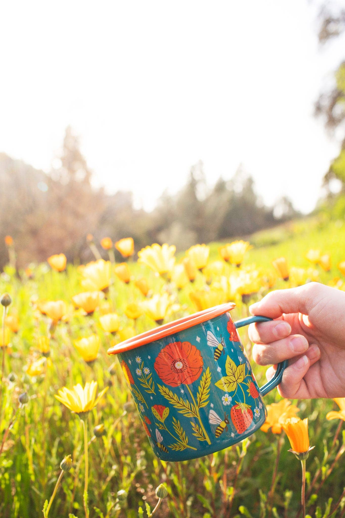Garden Buzz Enamel Mug, 16 oz by Trek Light