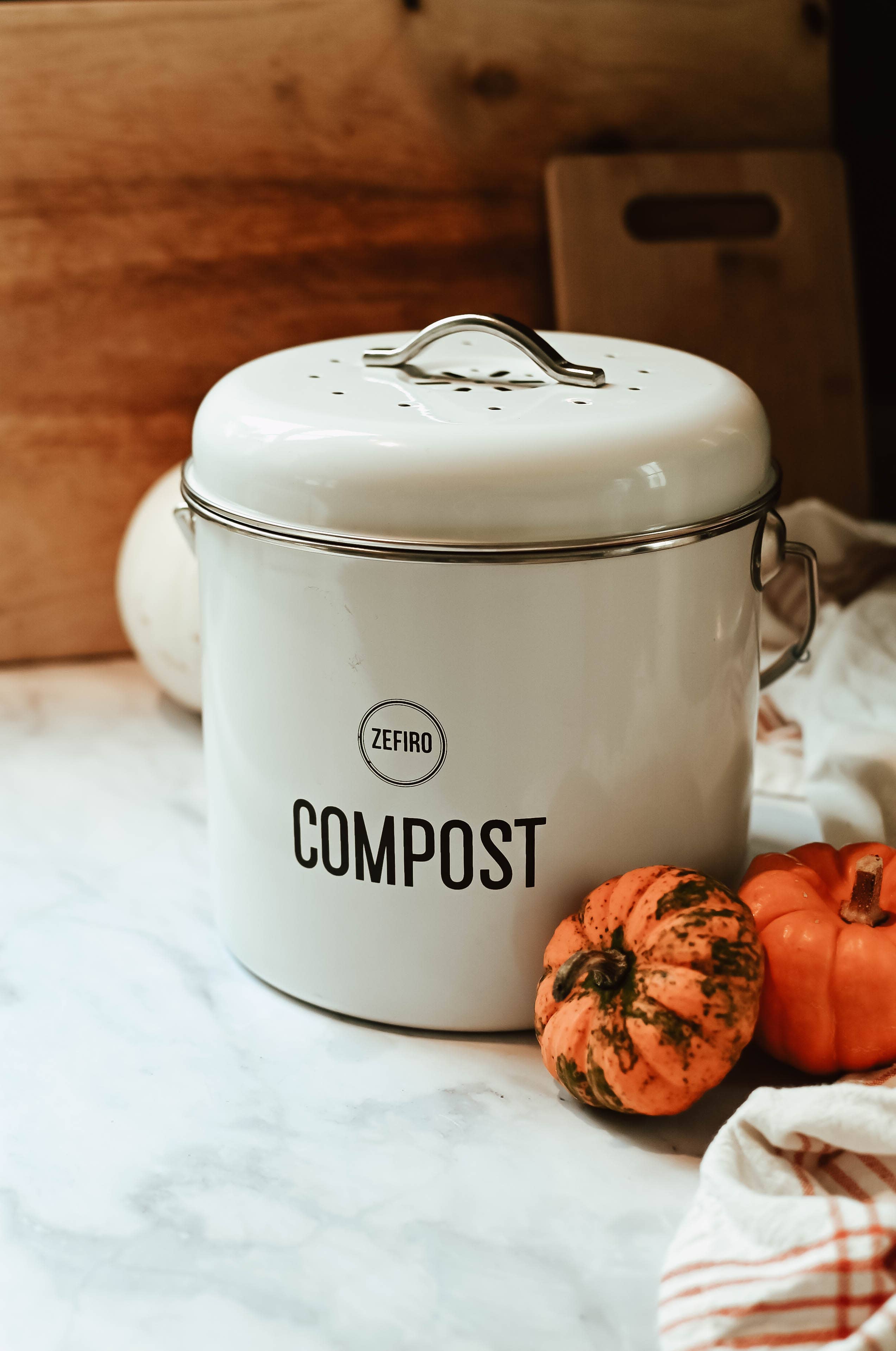 Compost Bin by Zefiro