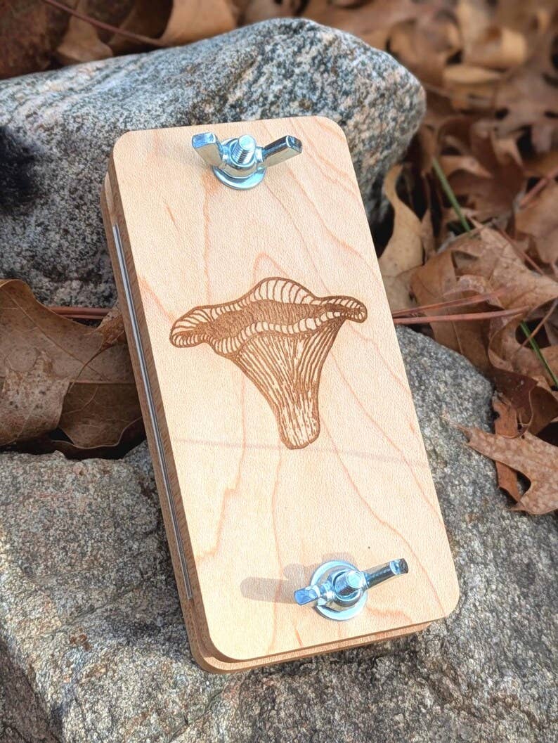 Pocket-Sized Flower Press with Chanterelle Mushroom Design | 2"x4"