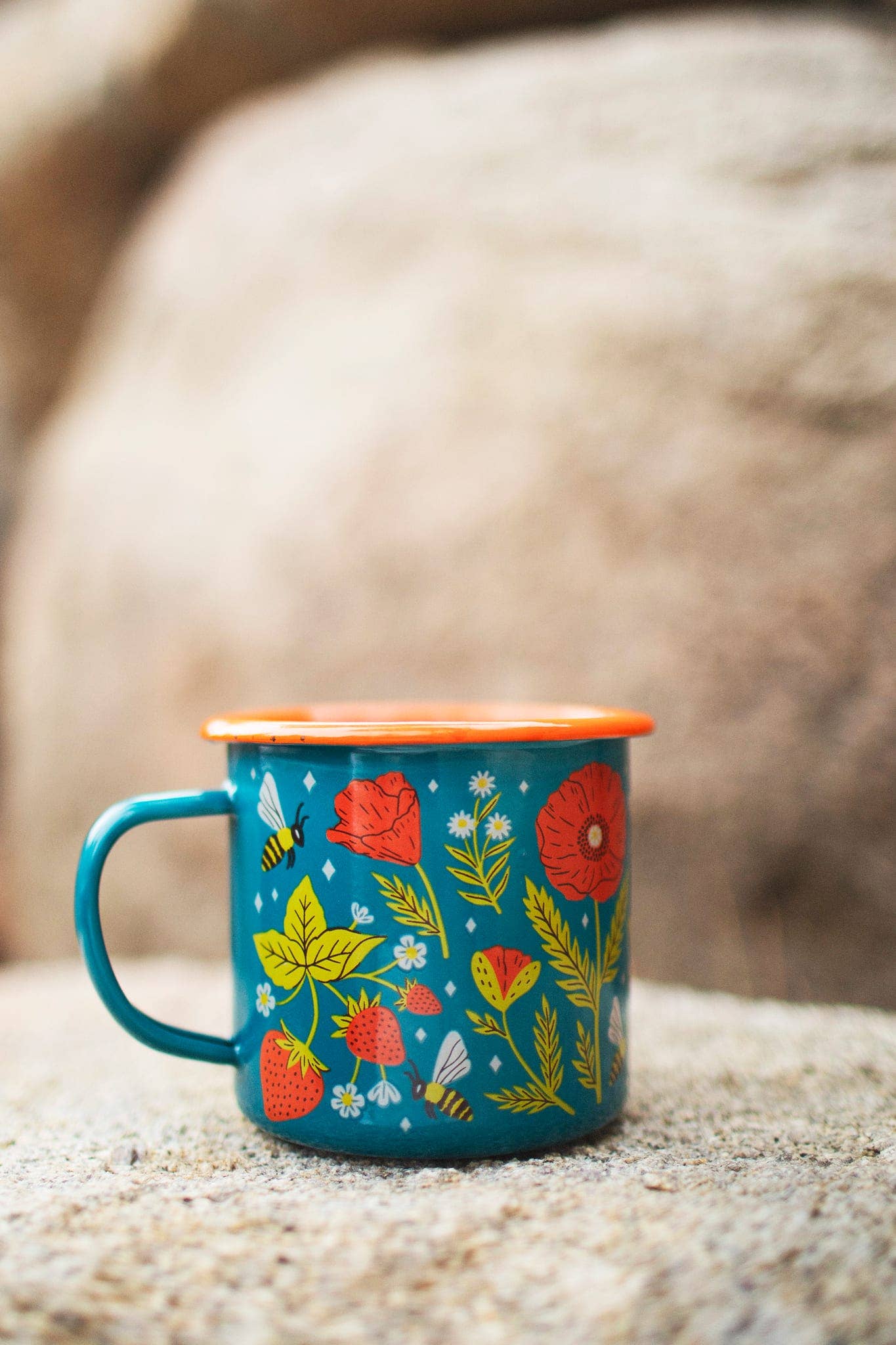 Garden Buzz Enamel Mug, 16 oz by Trek Light