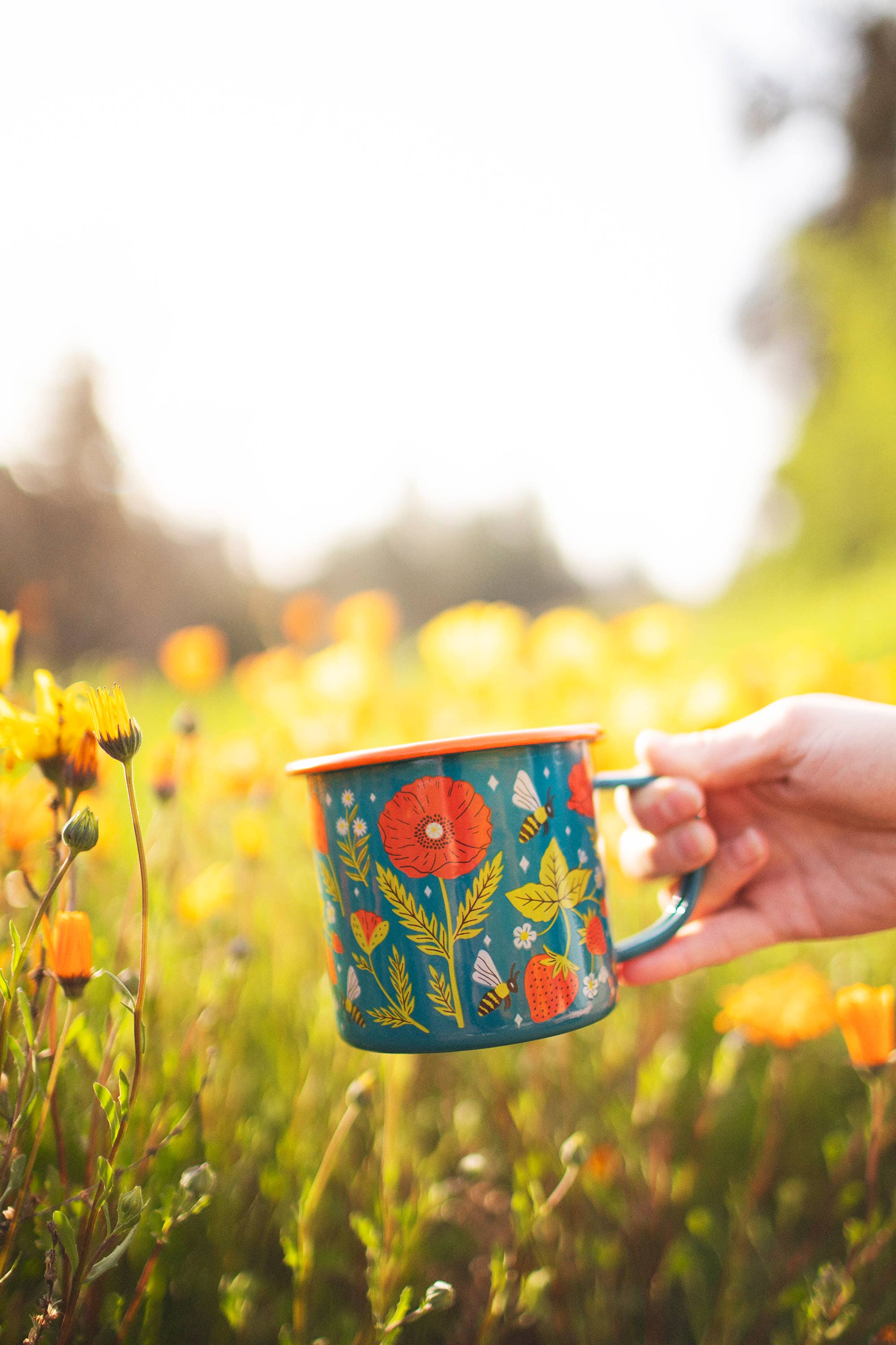 Garden Buzz Enamel Mug, 16 oz by Trek Light
